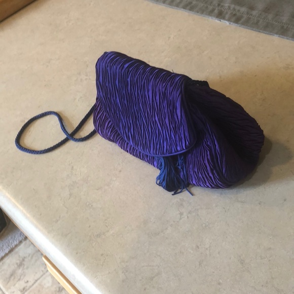 Adorable Nordstrom evening bag - Picture 2 of 5